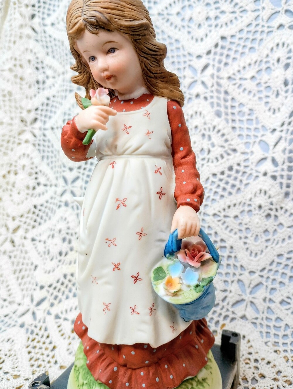 Holly Hobbie Creation HHF-3 Figurine - Picture 4 of 7